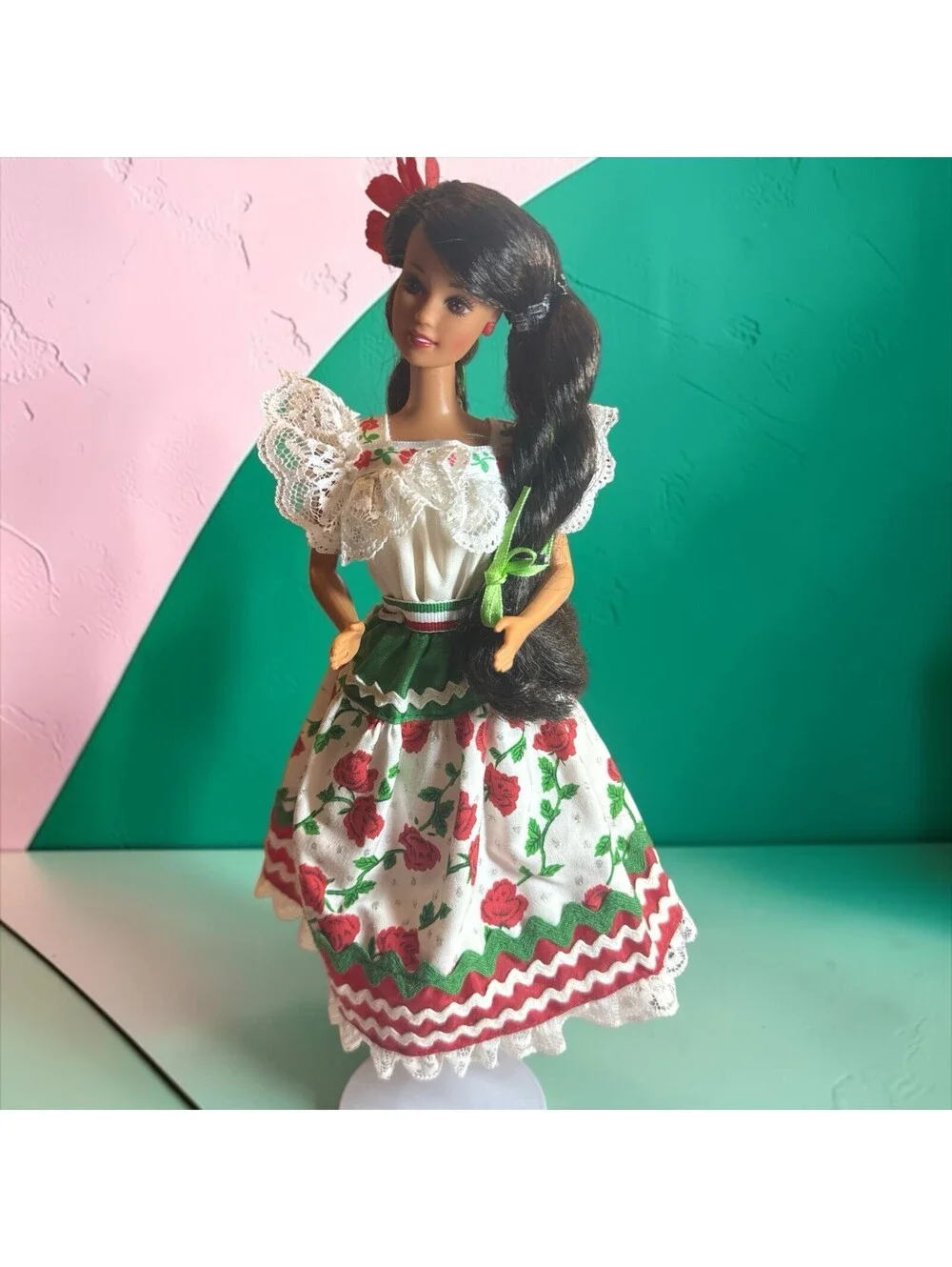 Mattel Barbie Mexican Barbie Dolls of The World 1995